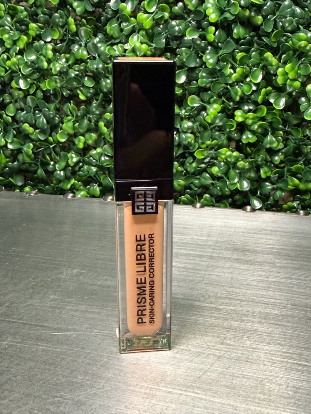 Peach-Givenchy Prisme Libre Skin-Caring Corrector -NWOB